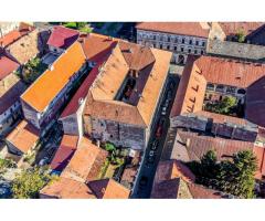 Imobil istoric de mari dimensiuni, în Piața Avram Iancu - Imagine 7