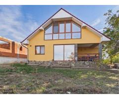 Casă în Leș, 170 mp, teren 961 mp - Imagine 2