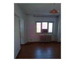 Vanzare apartament 5 camere stradal in zona Piata Unirii-Sfanta Vineri - Imagine 2