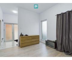 Apartament cu 8 locuri de parcare in Giroc