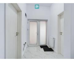 Apartament cu 8 locuri de parcare in Giroc - Imagine 4