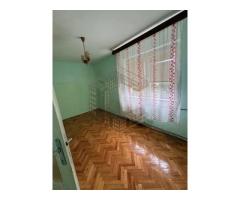 Apartament cu 2 camere, semidecomandat, zona Soarelui - Imagine 2
