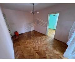 Apartament cu 2 camere, semidecomandat, zona Soarelui - Imagine 4