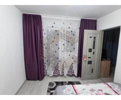 Apartament cu 3 camere, etaj intermediar, renovat, zona Sagului - Imagine 2