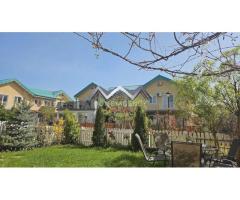 Casă 4 camere Cosmopolis | Complet mobilată și utilată | Acces la piscina - Imagine 8