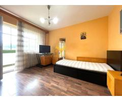 3 camere decomandate Petrom Manastur parcare,boxa,etaj intermediar!