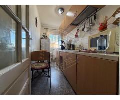 Apartament cu o cameră, decomandat, centrală, etaj intermediar - Imagine 3