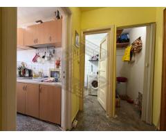 Apartament cu o cameră, decomandat, centrală, etaj intermediar - Imagine 7