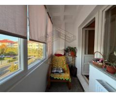 Apartament cu o cameră, decomandat, centrală, etaj intermediar - Imagine 9