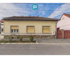 Casă individuală cu 4 camere, zona Centrală