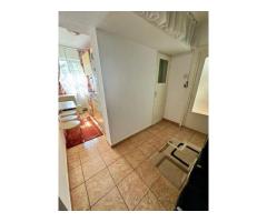 Apartament cu 2 camere, balcon și bucătărie separată - Imagine 3