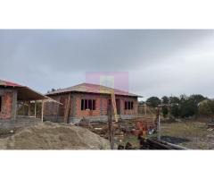 Sabareni, casa noua parter, 4 cam + dep., supraf. 143 mp, curte 452 mp - Imagine 5