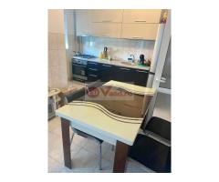 De inchiriat apartament 2 camere,Micro 21, etaj 2, 400 euro - Imagine 2