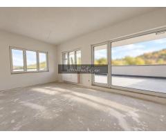 Apartament 3 camere, 2 bai, 67 mp+ terasa 84 mp, garaj