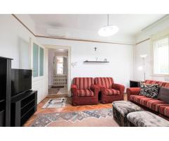 Vilă 5 camere, teren 1.500 mp cu livadă, garaj dublu - Imagine 9