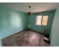 Apartament 4 camere, etaj 1/4, zona Mausoleul Eroilor - Sud - Imagine 5