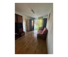 Apartament cu 2 camere, semidecomandat,etajul 2, zona Sagului