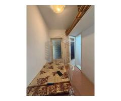 Apartament cu 2 camere, semidecomandat,etajul 2, zona Sagului - Imagine 5