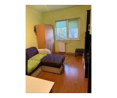 Apartament cu 3 camere,decomandat,etaj intermediar,de vânzare,Soarelui