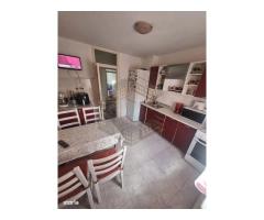 Apartament cu 3 camere,decomandat,etaj intermediar,de vânzare,Giroculu - Imagine 3