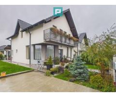 Casă 4 camere cu teren 450 mp pe Dealurile Oradei