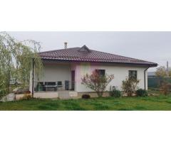 Sabareni, casa parter 145 mp, curte 1000 mp, mobilata, utilata - Imagine 4