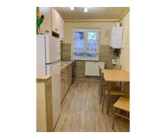 Apartament cu 2 camere, semidecomandat, centrala proprie, de vanzare