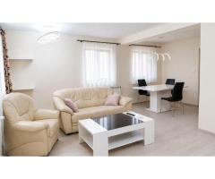 De închiriat | 1/2 Duplex modern în Dumbrăvița | Complet mobilat