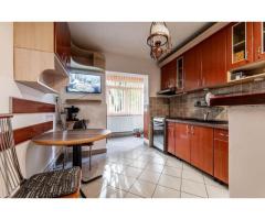 Apartament 4 camere la parter, acces direct din stradă in Micalaca - Imagine 3