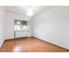 Apartament 4 camere la parter, acces direct din stradă in Micalaca - Imagine 9
