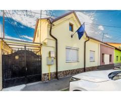 Apartament la cheie cu 2 camere la casa in Parneava Comision 0% - Imagine 2