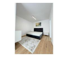 Apartament 2 camere, balcon, etaj intermediar, garaj, zona Eroilor - Imagine 9
