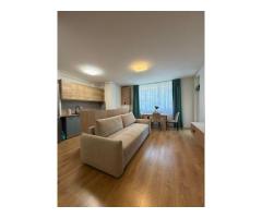 Apartament 3 camere, 2 bai, balcon, etaj intermediar, parcare