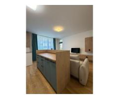Apartament 3 camere, 2 bai, balcon, etaj intermediar, parcare - Imagine 3
