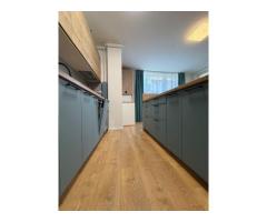 Apartament 3 camere, 2 bai, balcon, etaj intermediar, parcare - Imagine 5
