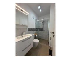Apartament 2 camere, balcon, etaj intermediar, garaj, zona Eroilor - Imagine 4