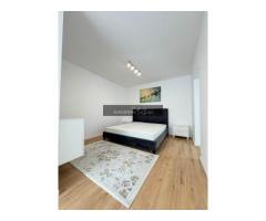 Apartament 2 camere, balcon, etaj intermediar, garaj, zona Eroilor - Imagine 9