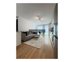 Apartament 2 camere, balcon, etaj intermediar, garaj, zona Eroilor - Imagine 12