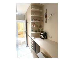 Apartament 2 camere decomandate, etaj intermediar, terasa, parcare - Imagine 2