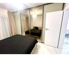 Apartament 2 camere decomandate, etaj intermediar, terasa, parcare - Imagine 7