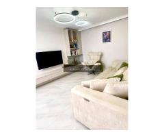 Apartament 2 camere decomandate, etaj intermediar, terasa, parcare - Imagine 3