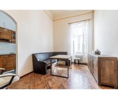 Apartament 3 camere lângă Parcul Copiilor | Etaj 1 | Fațadă renovată - Imagine 9