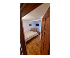 Casa spațioasă de închiriat în Azuga – Strada Traian nr. 15 - Imagine 3