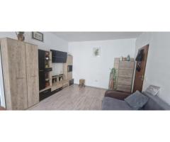 Apartament cu 1 cameră, decomandat, 32 mp+2 balcoane, etaj intermediar, Eroilor - Imagine 2