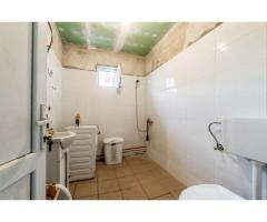 Casă, gospodărie cu teren de 1.345 mp în Galșa-Șiria - Imagine 5