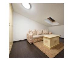 Apartament cu 2 camere la mansardă, complet mobilat și utilat - Imagine 3