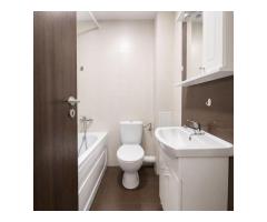 Apartament cu 2 camere la mansardă, complet mobilat și utilat - Imagine 4