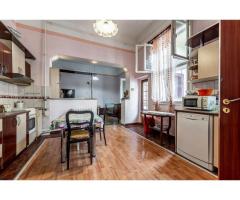 Apartament 3 camere, etaj 1, ultracentral (clădire cu 4 apartamente) - Imagine 9