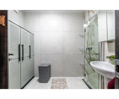 Apartament ultracentral în bloc nou, 2 camere cu terasa proprie - Imagine 6