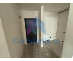 Apartament de vanzare in zona linistita - Imagine 5